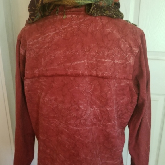 Jacket - Picture 2 of 4